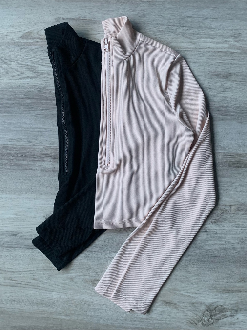 Bundle of 2 SHEIN ribbed long sleeve Cropped Half-Zip Top-size M